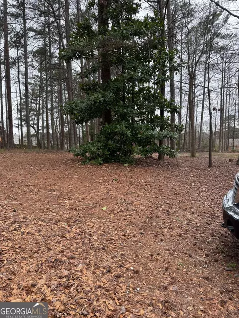 2477 Bobbie Dr, Marietta, GA 30066
