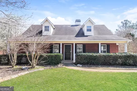 136 Leguin Forest Dr, Locust Grove, GA 30248