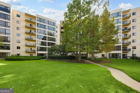 1800 Clairmont Lk #A402, Decatur, GA 30033