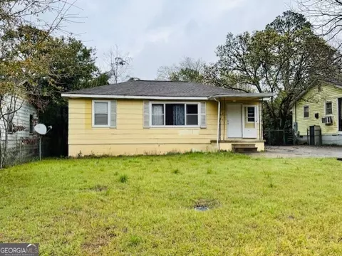 214 Frost St, Albany, GA 31705