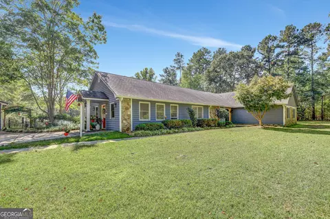880 Brooks Woolsey Rd, Brooks, GA 30205