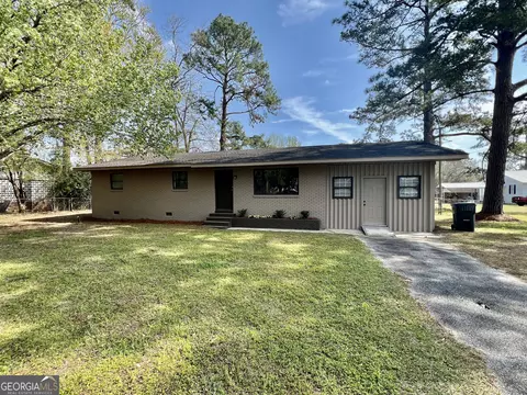 604 N Gordon Ave, Adel, GA 31620