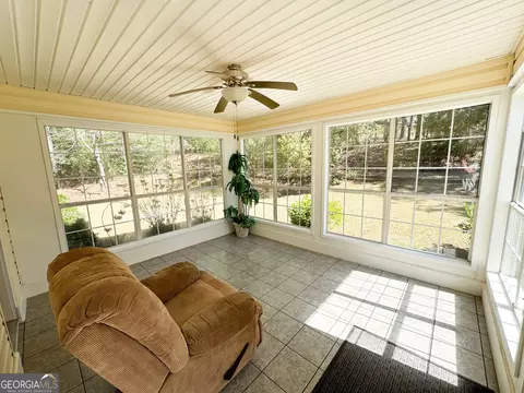 Exterior - 199 Lake Forest Dr, Lagrange, GA 30240 photo 4 of 9