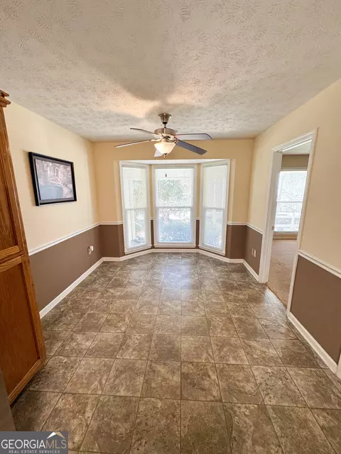 Dining - 199 Lake Forest Dr, Lagrange, GA 30240 photo 1 of 1