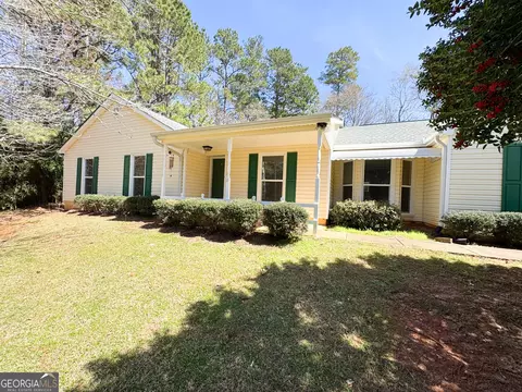 199 Lake Forest Dr, Lagrange, GA 30240
