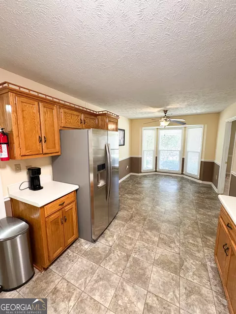 Kitchen - 199 Lake Forest Dr, Lagrange, GA 30240 photo 3 of 3