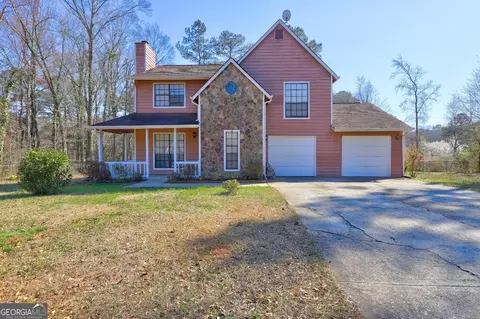 110 Paces Dr, Fayetteville, GA 30215