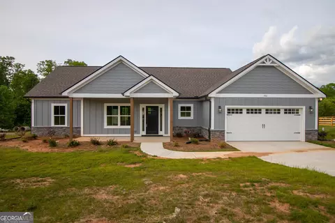 266 Hunts Ridge Dr, Cleveland, GA 30528