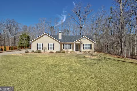 95 Paces Landing Trl, Newnan, GA 30263
