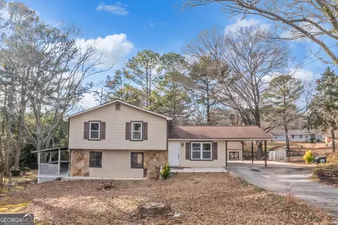 2491 Crumps Landing Cir, Snellville, GA 30039