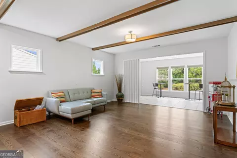 135 Crape Myrtle Dr, Griffin, GA 30223