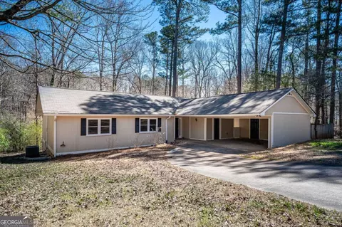 5305 Pilgrim Point Rd, Cumming, GA 30041