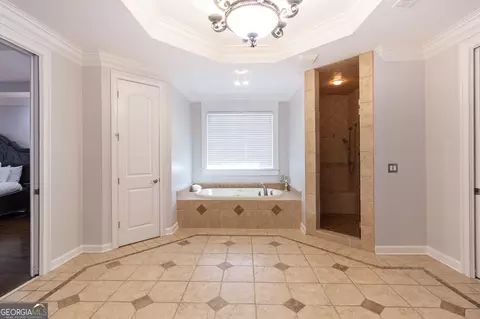 Bath - 120 Kettering Trce, Tyrone, GA 30290 photo 3 of 11