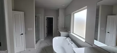 Bath - 336 Traditions Ln #147, Hampton, GA 30228 photo 2 of 2