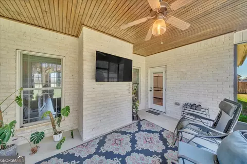 Exterior - 421 Stonegate Trl, Perry, GA 31069 photo 3 of 10