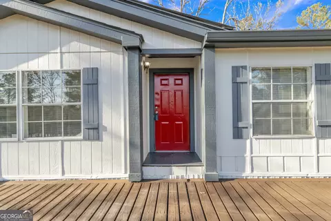 Exterior - 737 Leonard Rd, Lagrange, GA 30241 photo 3 of 7