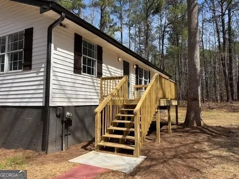 2211 Newborn Rd, Rutledge, GA 30663