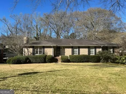835 Hanover Dr, Griffin, GA 30224