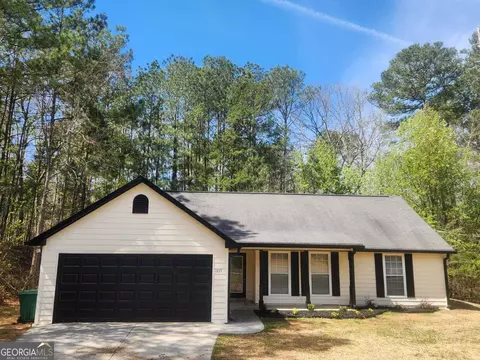 1335 Sweetwater Blf, Snellville, GA 30039