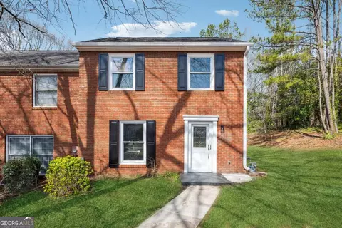 185 Willow Stream Ct, Roswell, GA 30076