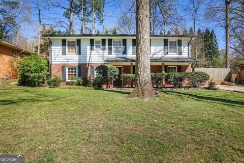 933 Vistavia Cir, Decatur, GA 30033