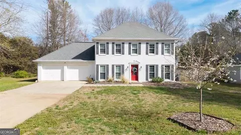 1011 Dogwood Forest Dr, Marietta, GA 30068