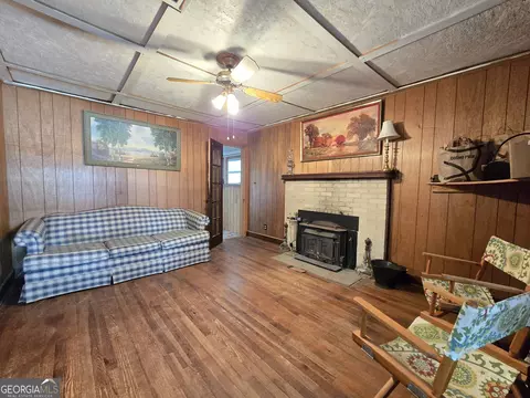 Living - 1720 Campbell Rd, Covington, GA 30014 photo 2 of 4