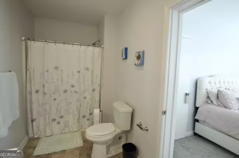 Bath - 602 Lincoln St, Lagrange, GA 30240 photo 2 of 5