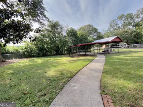 Exterior - 602 Lincoln St, Lagrange, GA 30240 photo 7 of 9