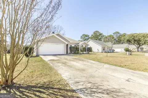 800 Gateway Dr, Bonaire, GA 31005