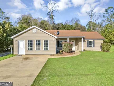 365 Palmer St, Pelham, GA 31779