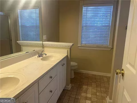 5860 Elm Tree Dr, Buford, GA 30518 photo 14