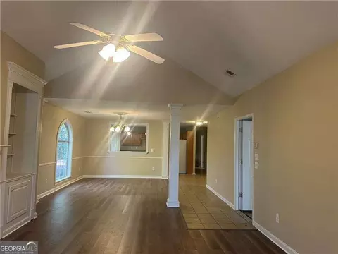 5860 Elm Tree Dr, Buford, GA 30518 photo 4