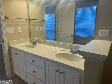 5860 Elm Tree Dr, Buford, GA 30518 photo 13