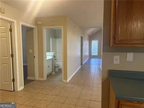 5860 Elm Tree Dr, Buford, GA 30518 photo 11