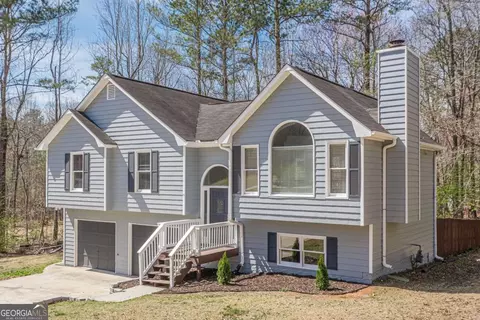 186 Brandi Dr, Hiram, GA 30141