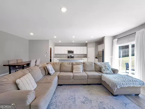 301 Amsterdam Way, Hampton, GA 30228 photo 9