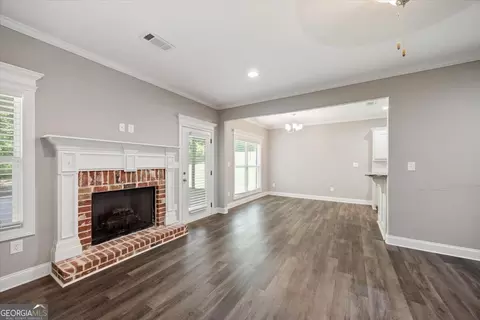 Living - 14 Carters Way, Forsyth, GA 31029 photo 2 of 2