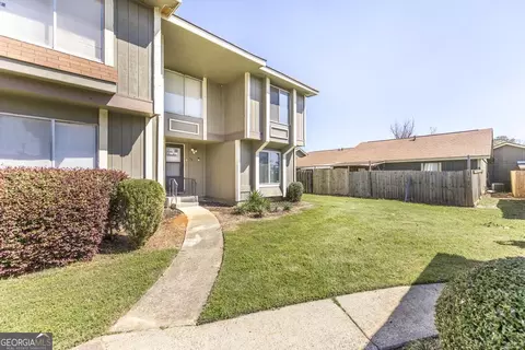 127 Stoneridge Dr, Warner Robins, GA 31088