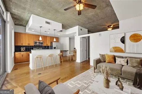 44 Peachtree Pl NW #1328, Atlanta, GA 30309