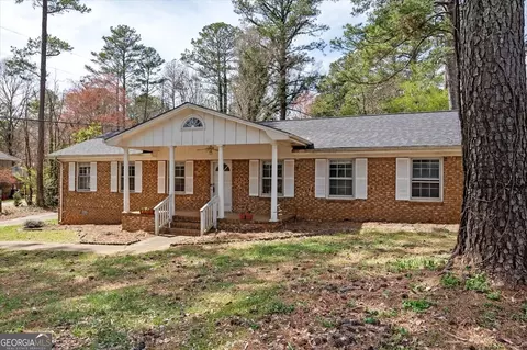 70 Gibson Dr, Carrollton, GA 30117