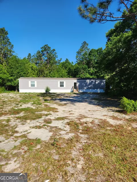 121 Kiowa Dr N, Jesup, GA 31545