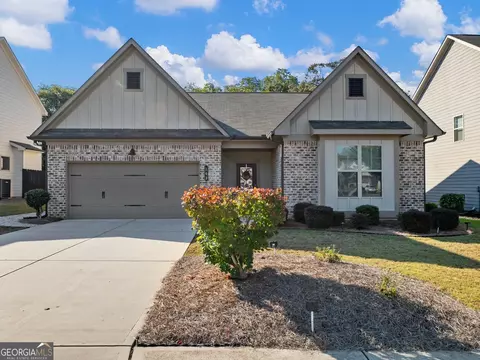103 Winterset Cir, Hoschton, GA 30548
