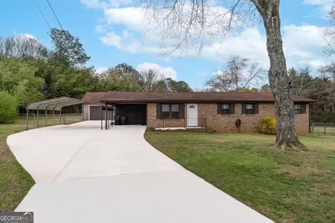3811 Lavilla Dr, Powder Springs, GA 30127