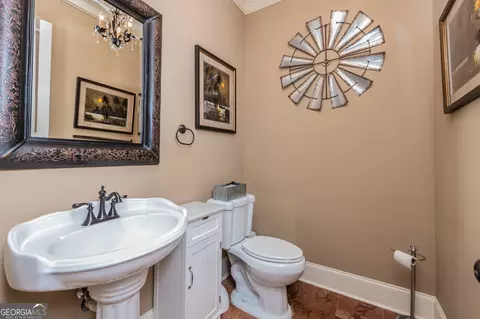 Bath - 103 Vanguard Ct, Centerville, GA 31028 photo 7 of 14