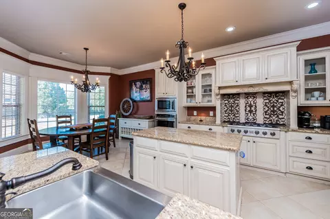 Kitchen - 103 Vanguard Ct, Centerville, GA 31028 photo 4 of 6
