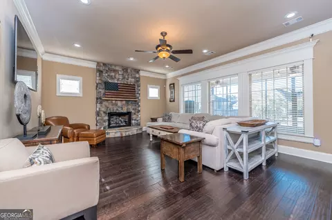 Living - 103 Vanguard Ct, Centerville, GA 31028 photo 1 of 1