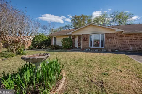 104 Fieldstone Rd, Warner Robins, GA 31093