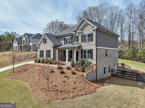3878 Amicus Dr, Buford, GA 30519 photo 2