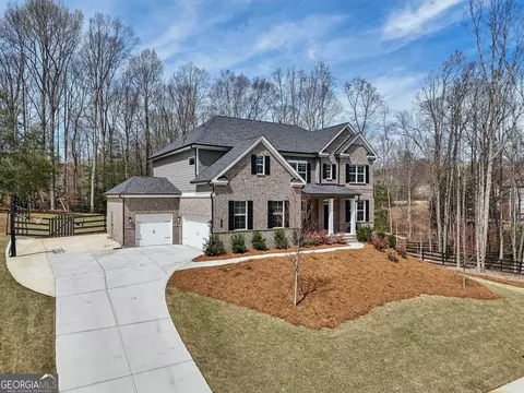 3878 Amicus Dr, Buford, GA 30519 photo 3